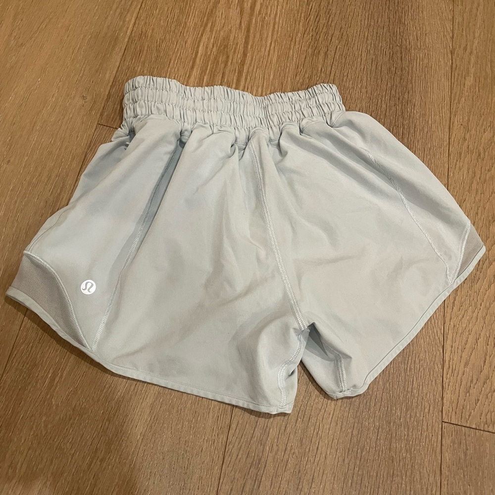 Lululemon Hotty Hot High-Rise Lined Short 4"